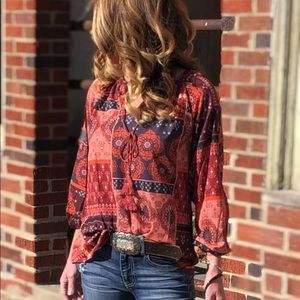 🌺 NWT!! Stylish Boho Blouse